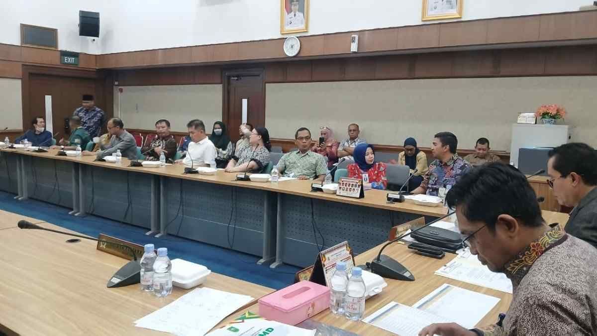 DPRD Riau Bongkar Potensi Pajak Industri Sawit, Produksi Refinery hingga Minyakita Disorot