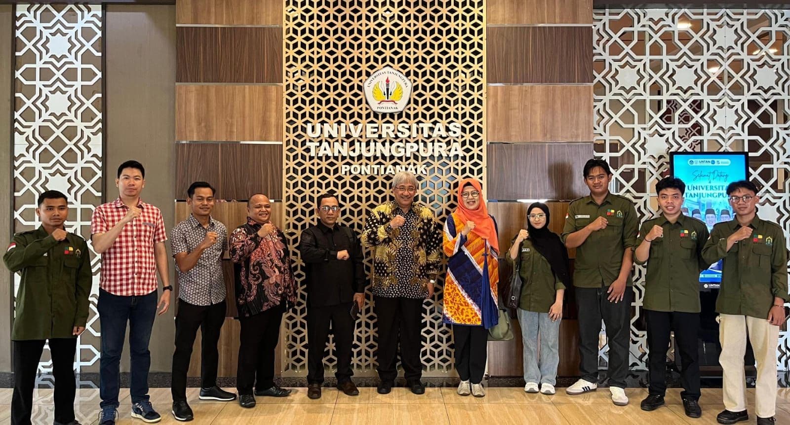 APKASINDO Dampingi APMI Kalbar Audiensi dengan Untan, Dorong Kolaborasi Pendidikan Petani