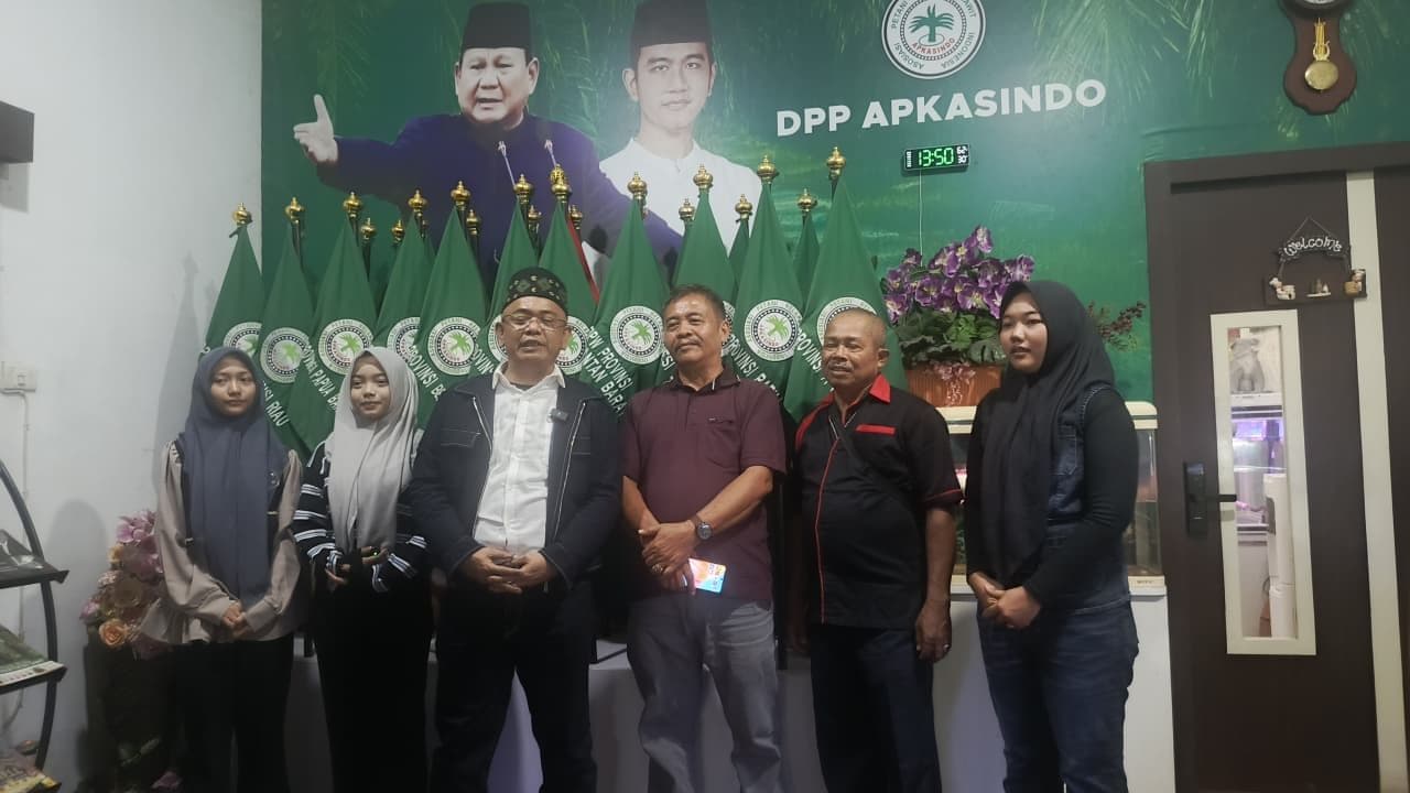 Tempuh 8 Jam dari Rohil, Anak Petani Sawit Lapor ke APKASINDO: Berstatus Cadangan, Tak Bisa Kuliah Tanpa Beasiswa SDM Sawit 2026
