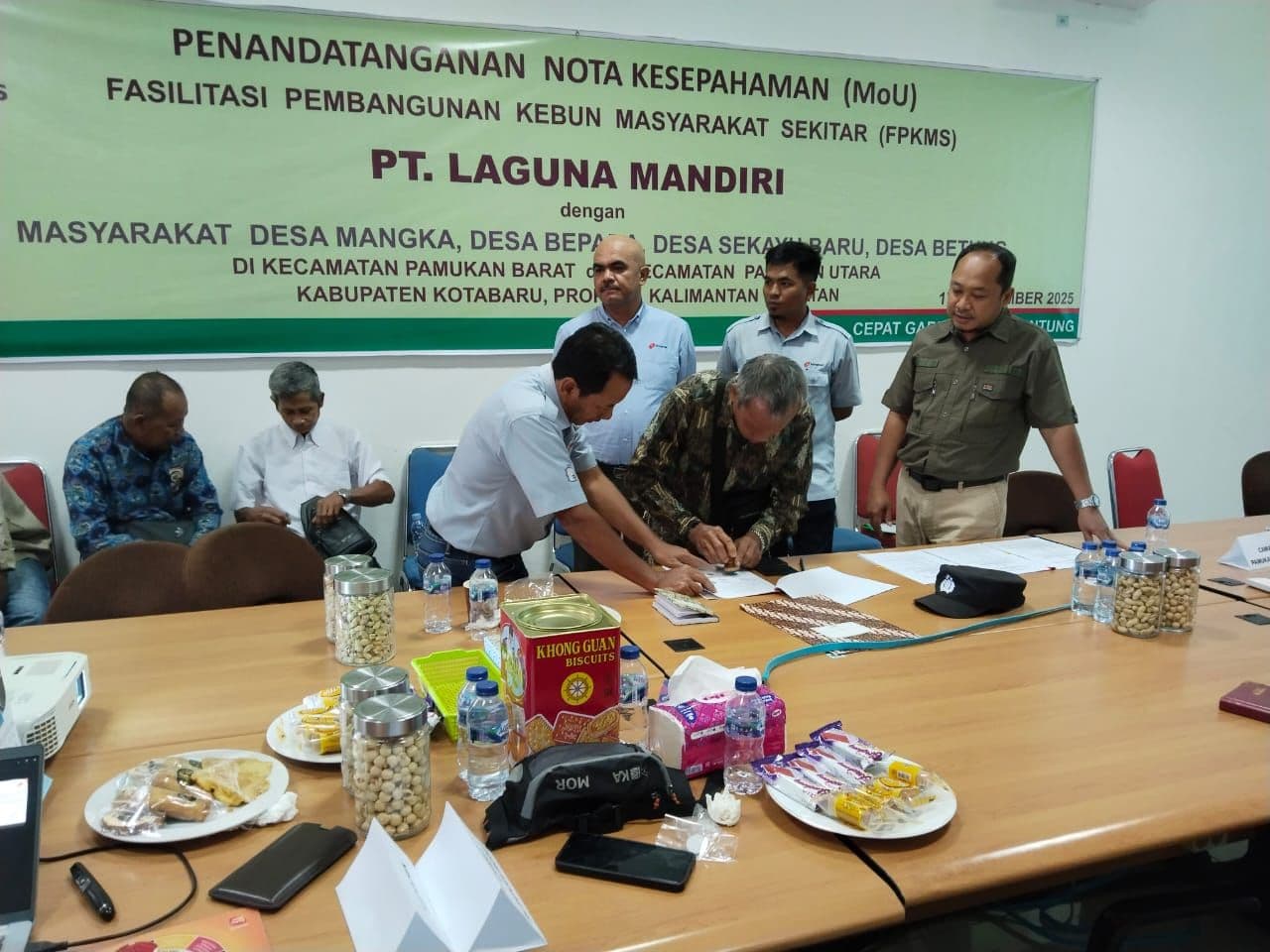 PT Laguna Mandiri MoU dengan 4 Desa Kotabaru untuk Kembangkan Kebun Masyarakat