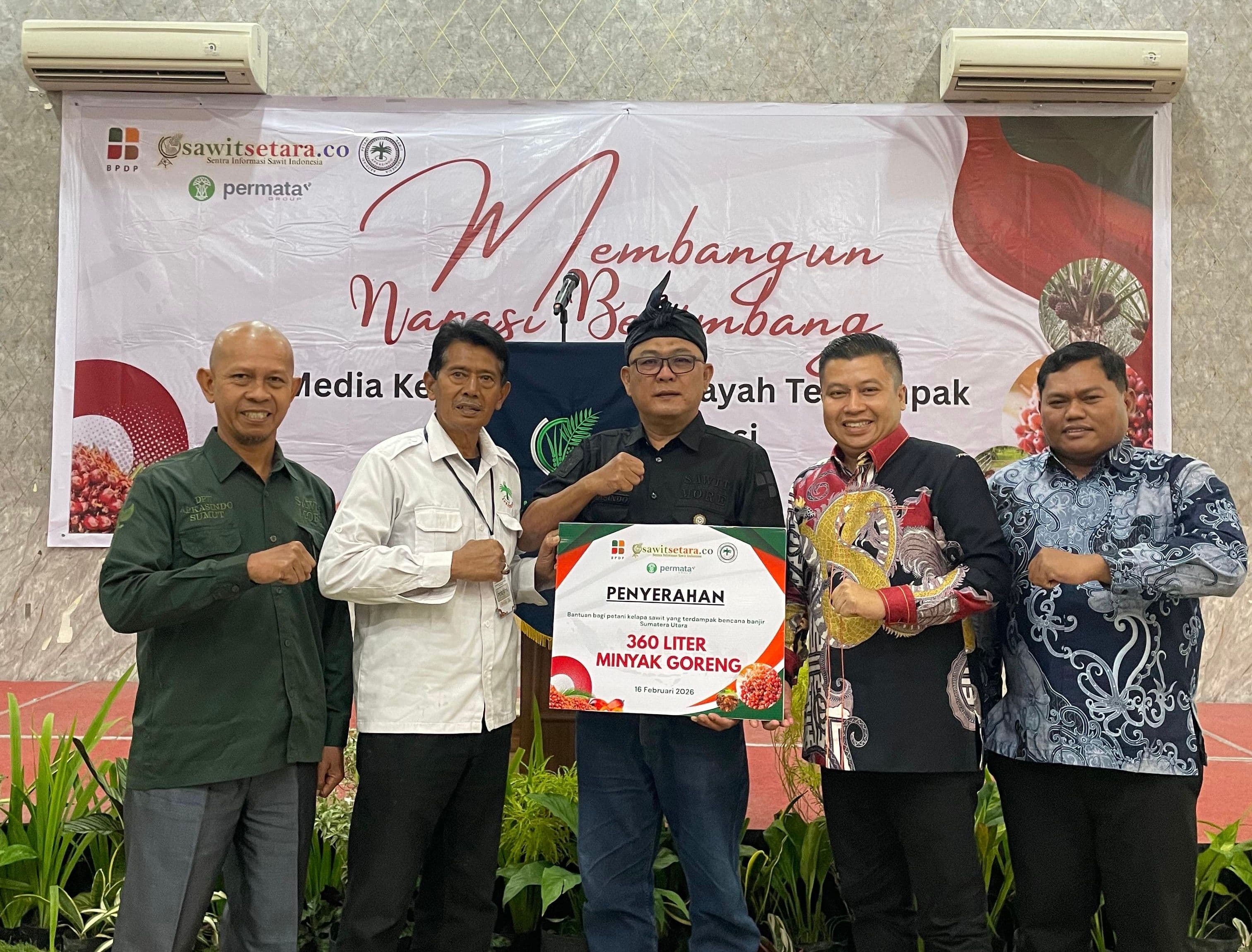 Sawitsetara.co Serahkan 360 Liter Minyak Goreng untuk Koperasi Langkat Sejahtera