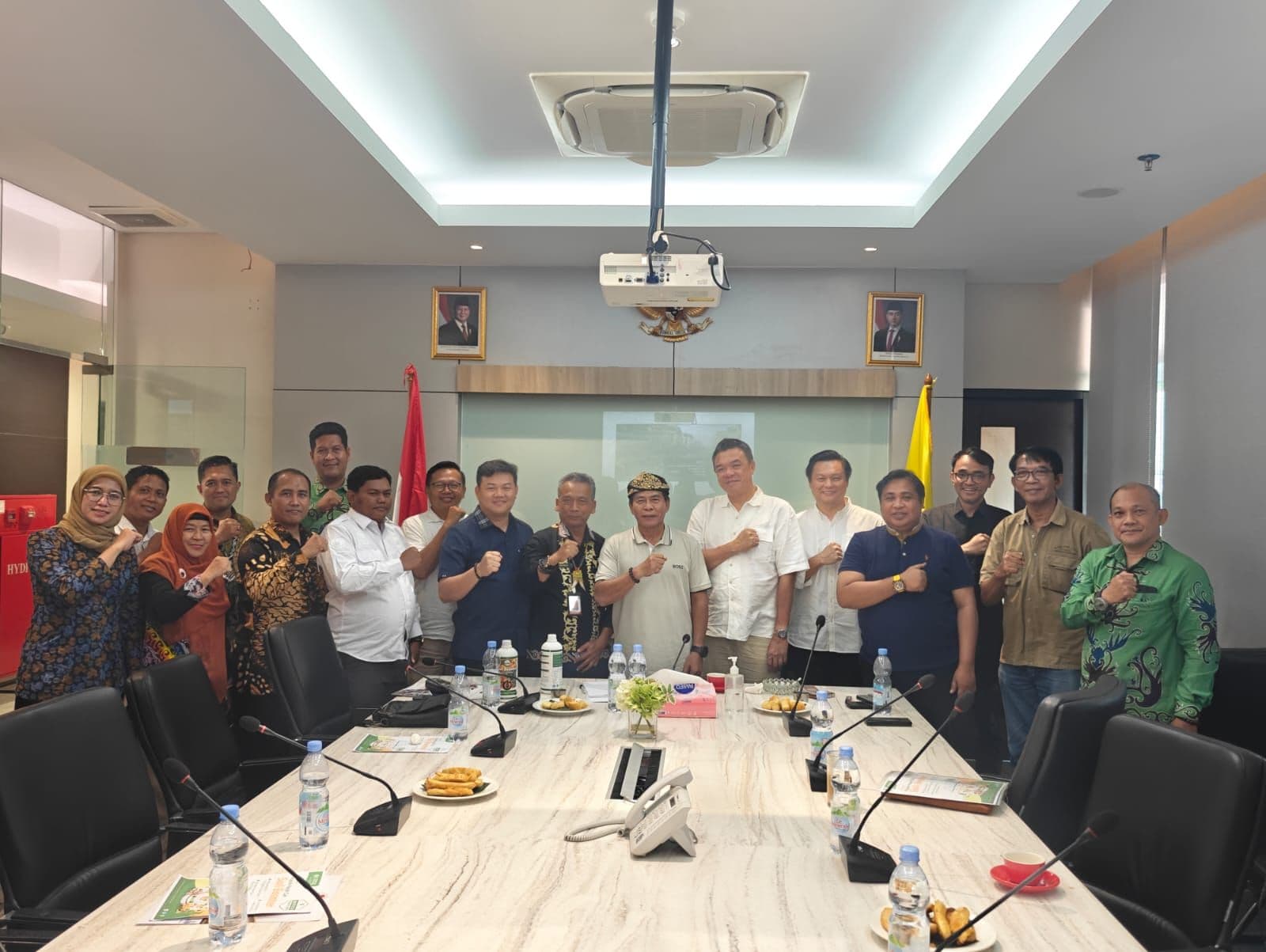 Kaltara Siap Bangun Pabrik Minyak Goreng, Gubernur Zainal Pimpin Rakor Perdana di Tarakan