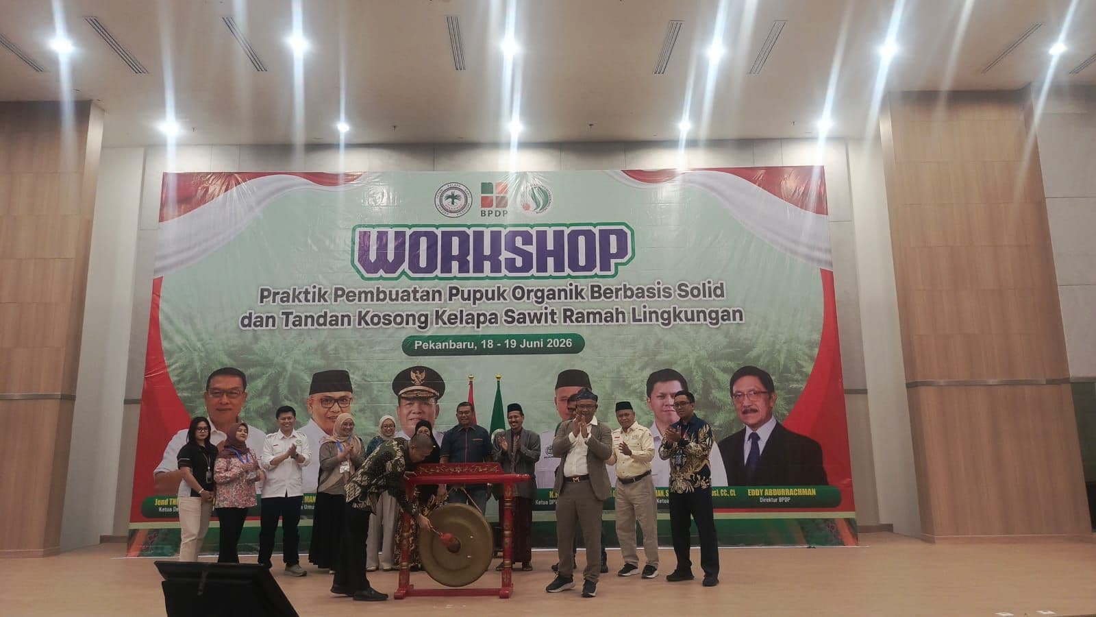 Workshop dan Kunjungan Pabrik Pupuk Organik Sawit di Pekanbaru: APKASINDO Riau dan BPDP Dorong Sawit Ramah Lingkungan, Nihil Limbah, dan Efisiensi Biaya Produksi Petani
