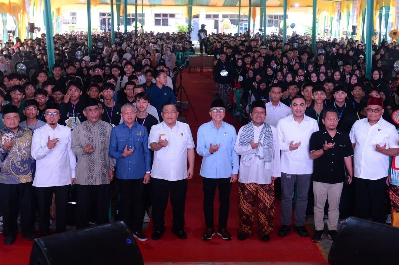 SF Hariyanto Ungkap Kekuatan Perkebunan Riau: Sawit Dominan, Kelapa Hadapi Tantangan